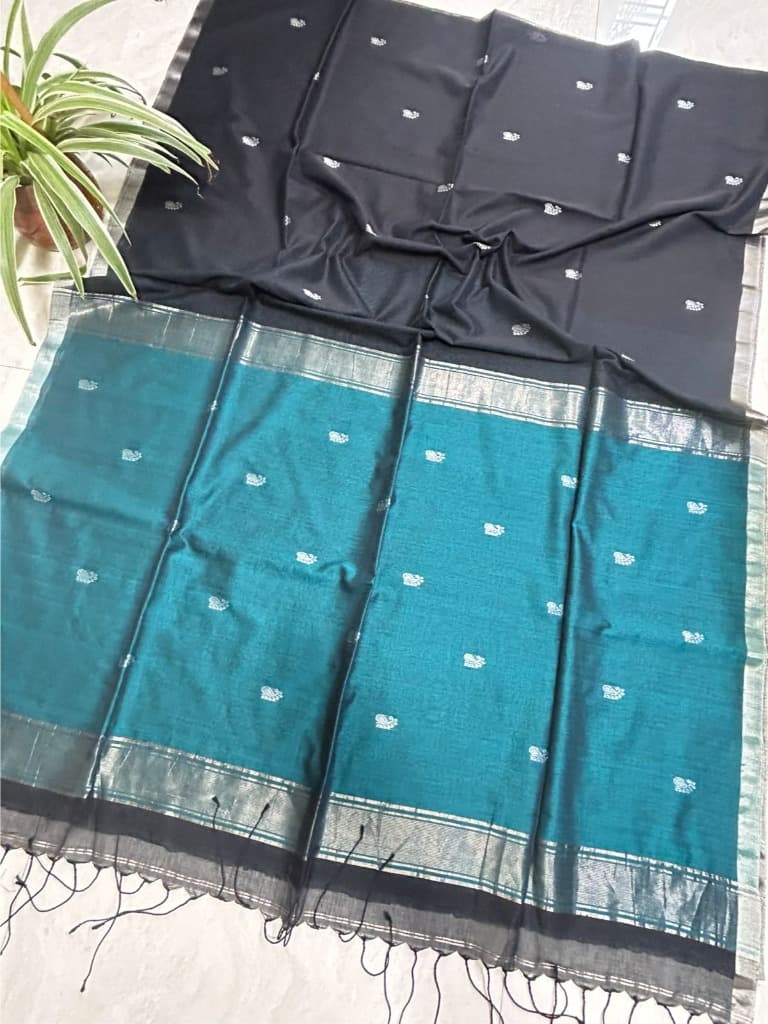 Agnika Boutique Premium Saree - Premium handwoven 130 count mercerised cotton saree with tested zari hand needle work